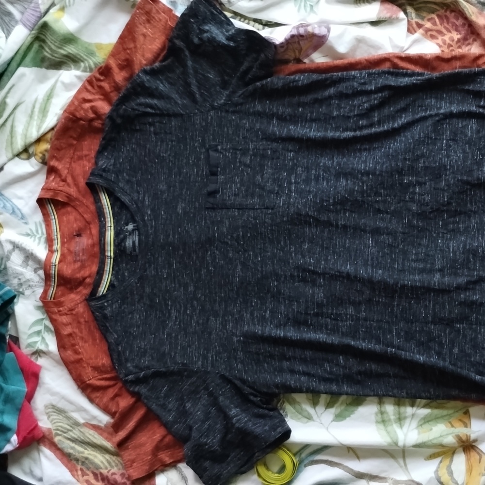 Smartwool short sleeve shirts (2)